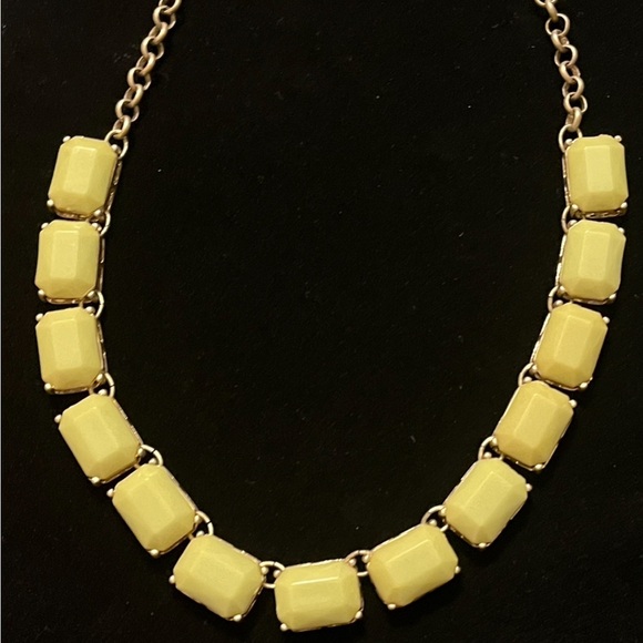 Yellow Beaded Necklace - Picture 9 of 16